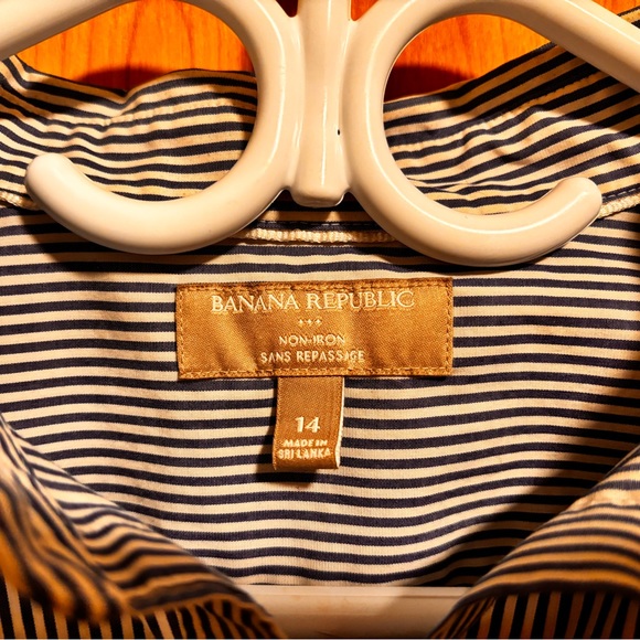 Banana Republic Pinstripe Button Down - Picture 5 of 6